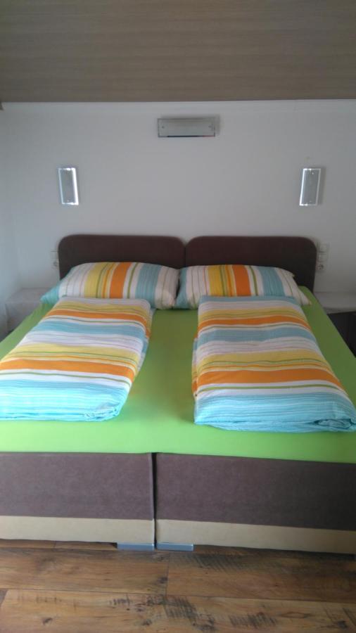 Haus Koenigshofer Apartment Sankt Kathrein am Hauenstein Екстериор снимка